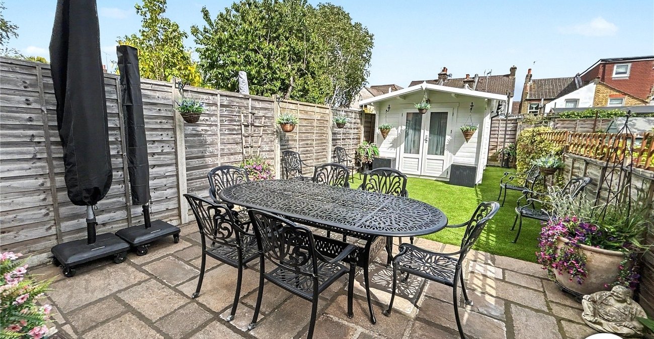 4 bedroom house for sale in Sidcup | Robinson Jackson