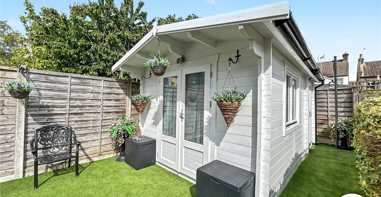 4 bedroom house for sale in Sidcup | Robinson Jackson