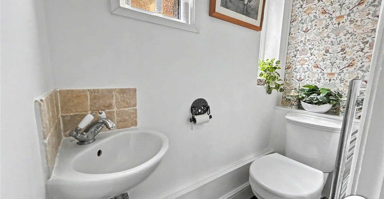 4 bedroom house for sale in Sidcup | Robinson Jackson