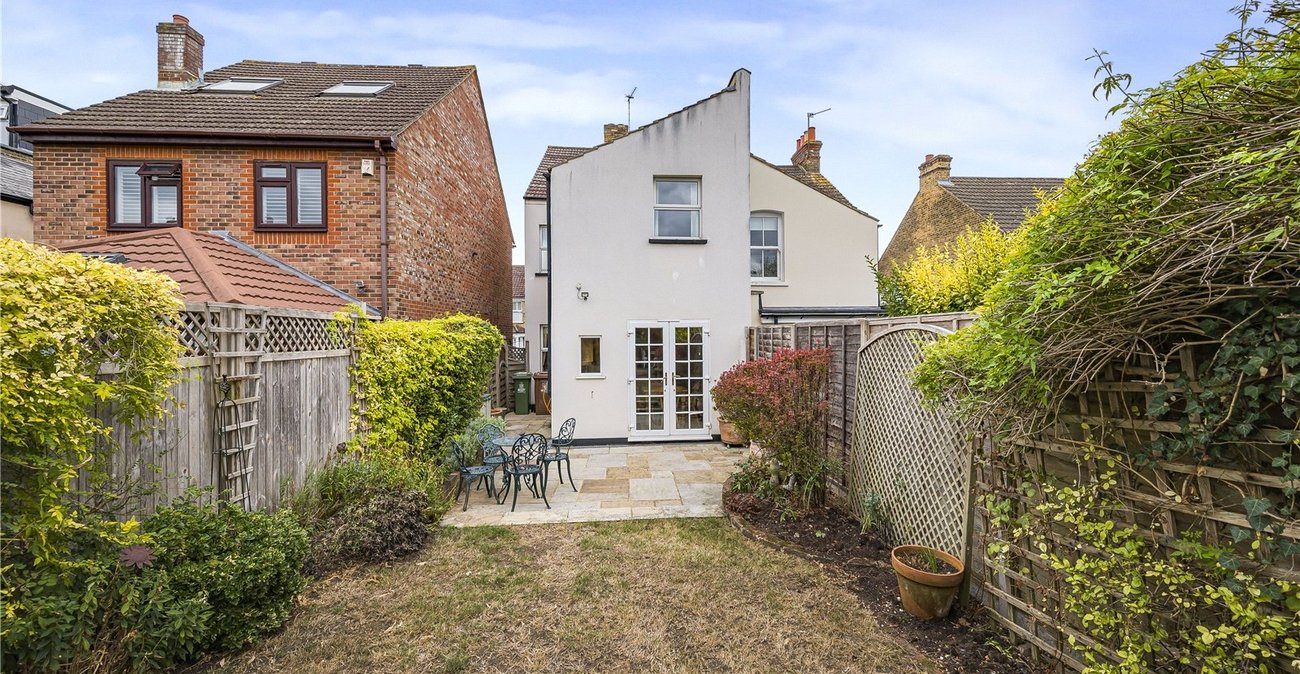 3 bedroom house for sale in Sidcup | Robinson Jackson