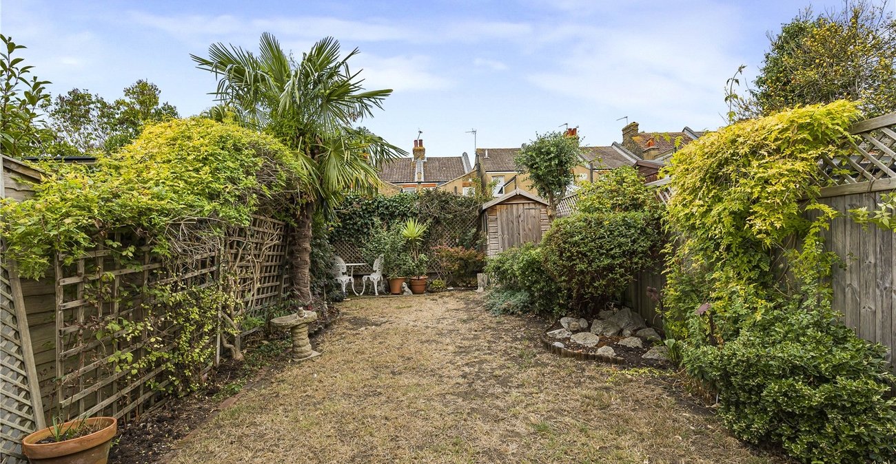 3 bedroom house for sale in Sidcup | Robinson Jackson