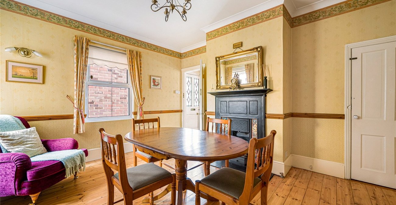 3 bedroom house for sale in Sidcup | Robinson Jackson
