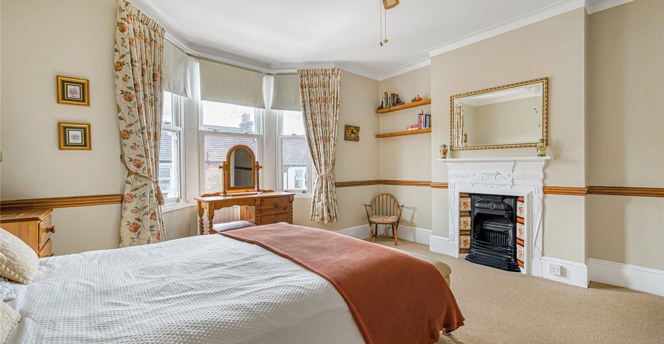 3 bedroom house for sale in Sidcup | Robinson Jackson