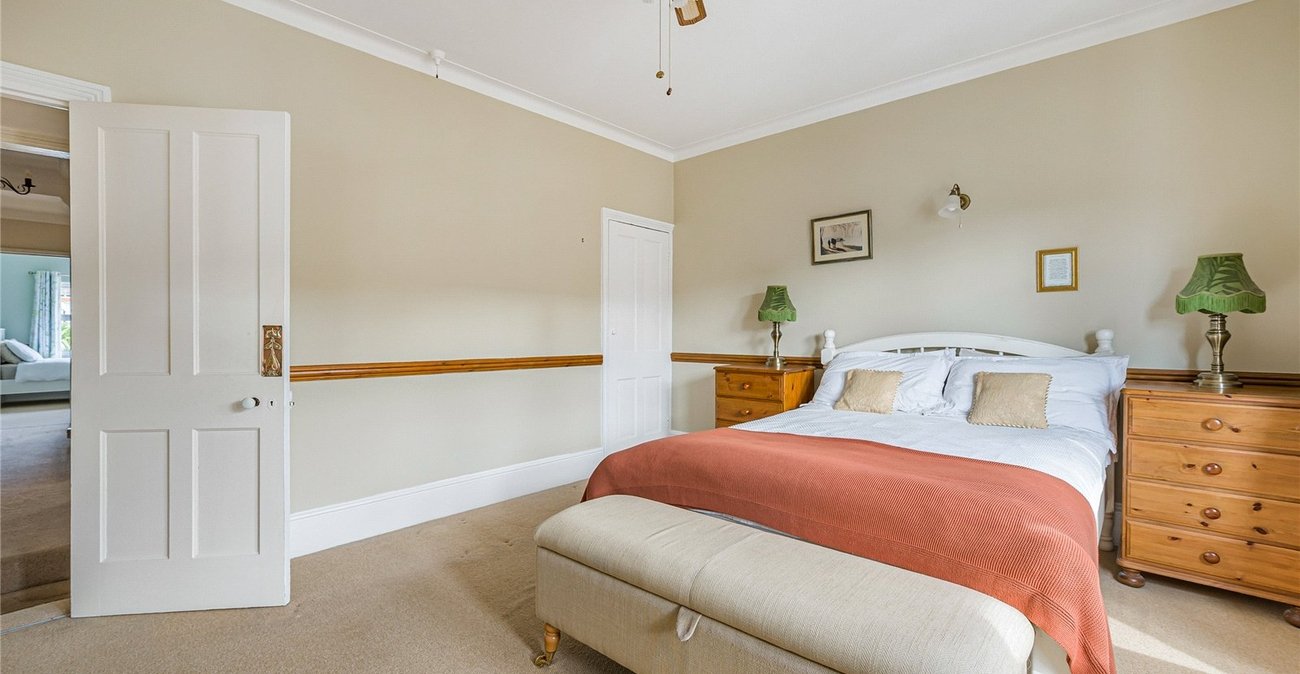 3 bedroom house for sale in Sidcup | Robinson Jackson