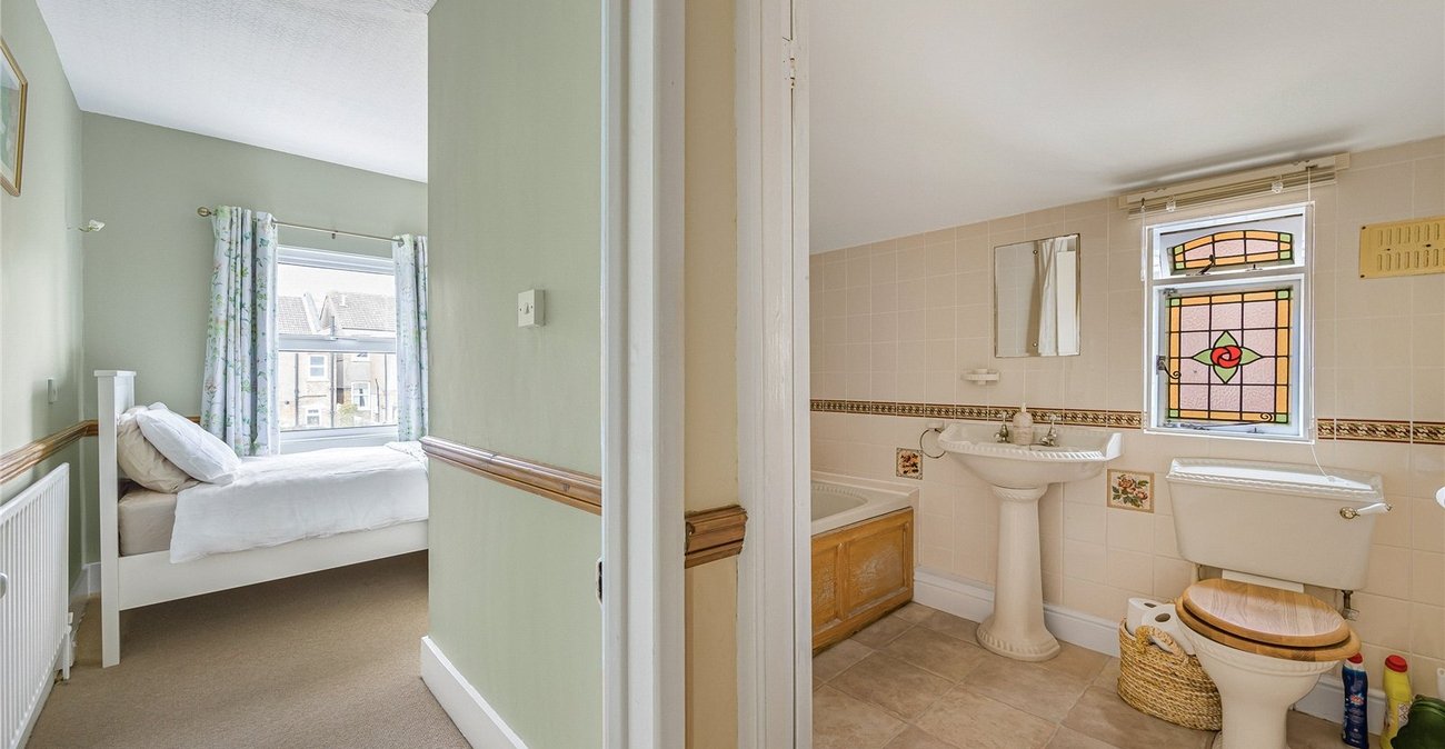 3 bedroom house for sale in Sidcup | Robinson Jackson