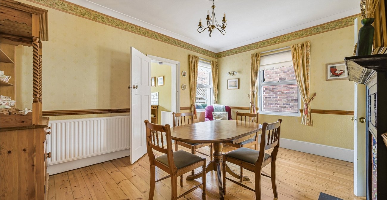 3 bedroom house for sale in Sidcup | Robinson Jackson