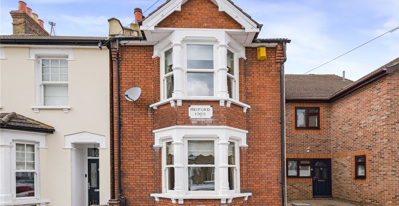 3 bedroom house for sale in Sidcup | Robinson Jackson