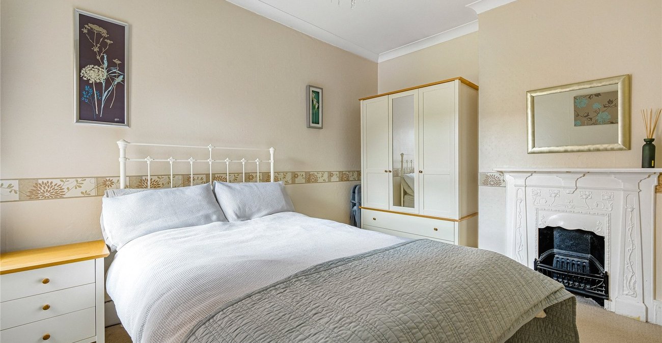 3 bedroom house for sale in Sidcup | Robinson Jackson