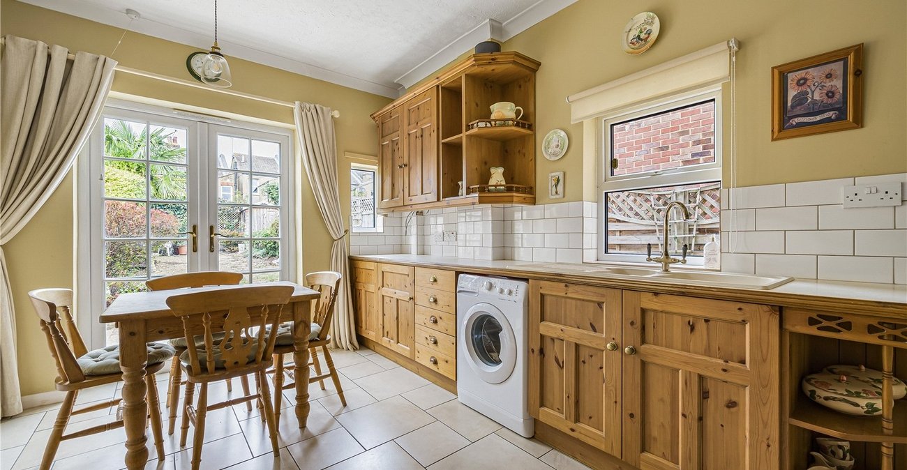 3 bedroom house for sale in Sidcup | Robinson Jackson