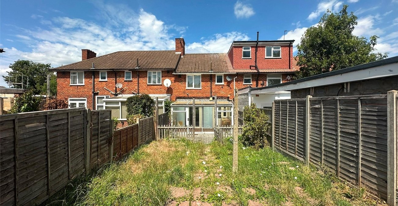 2 bedroom house for sale in Downham | Robinson Jackson