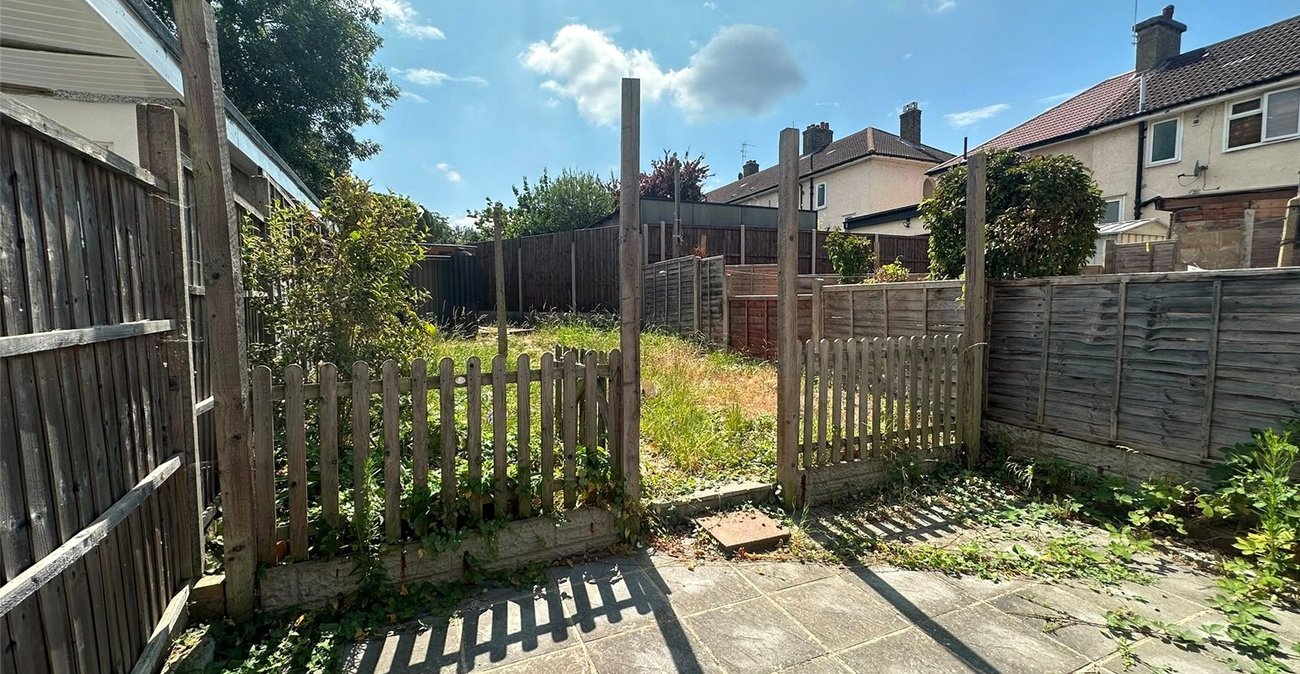 2 bedroom house for sale in Downham | Robinson Jackson