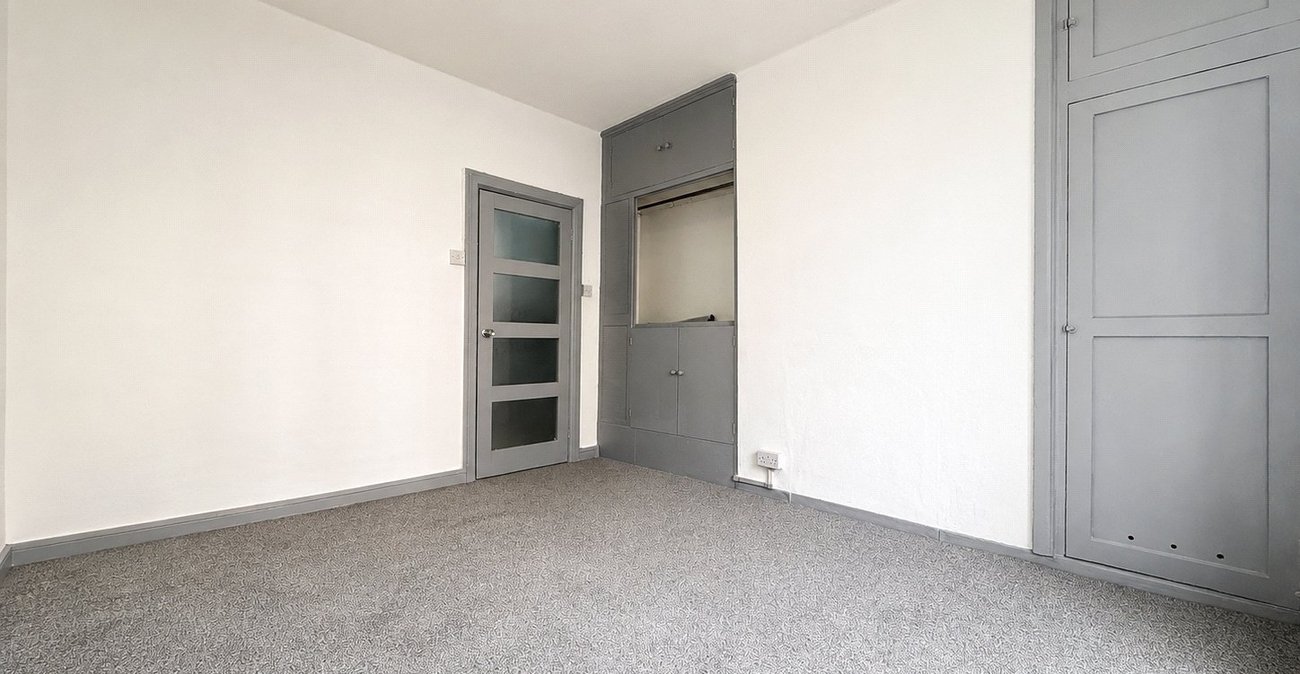 2 bedroom property for sale in Woolwich | Robinson Jackson