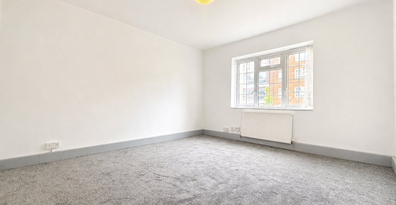 2 bedroom property for sale in Woolwich | Robinson Jackson