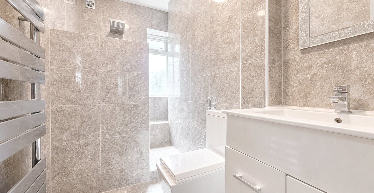 2 bedroom property for sale in Woolwich | Robinson Jackson