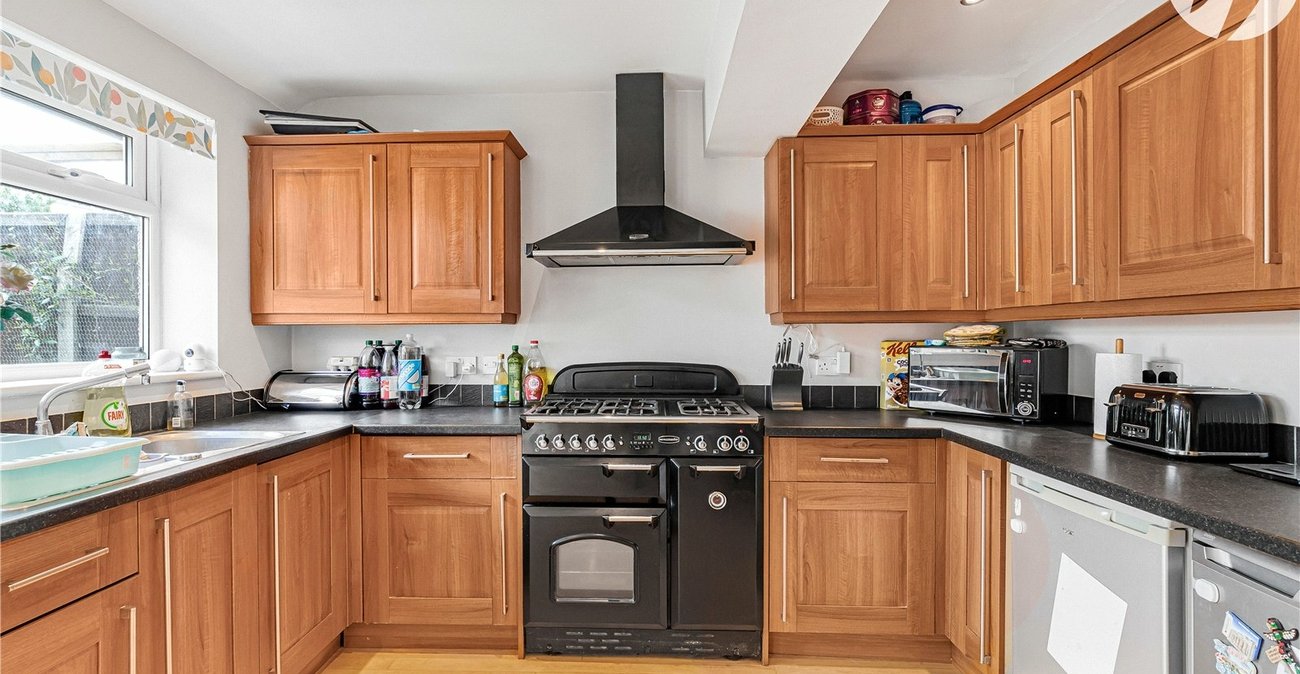 4 bedroom house for sale in Dartford | Robinson Jackson