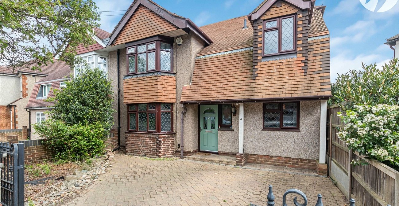 4 bedroom house for sale in Dartford | Robinson Jackson