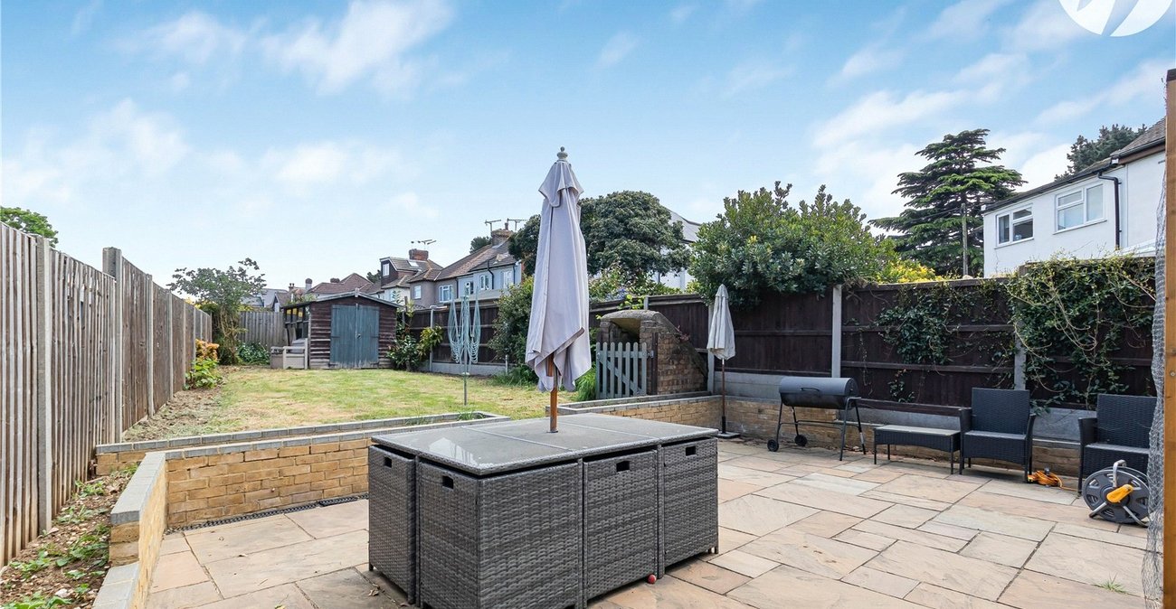 4 bedroom house for sale in Dartford | Robinson Jackson