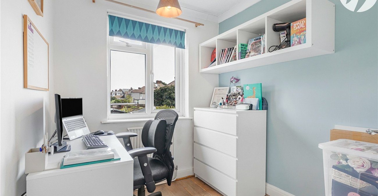 4 bedroom house for sale in Dartford | Robinson Jackson