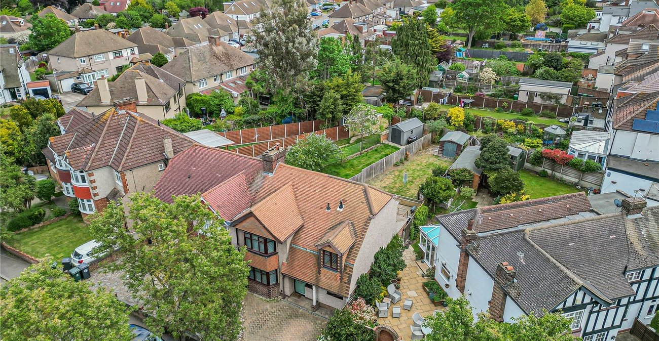 4 bedroom house for sale in Dartford | Robinson Jackson