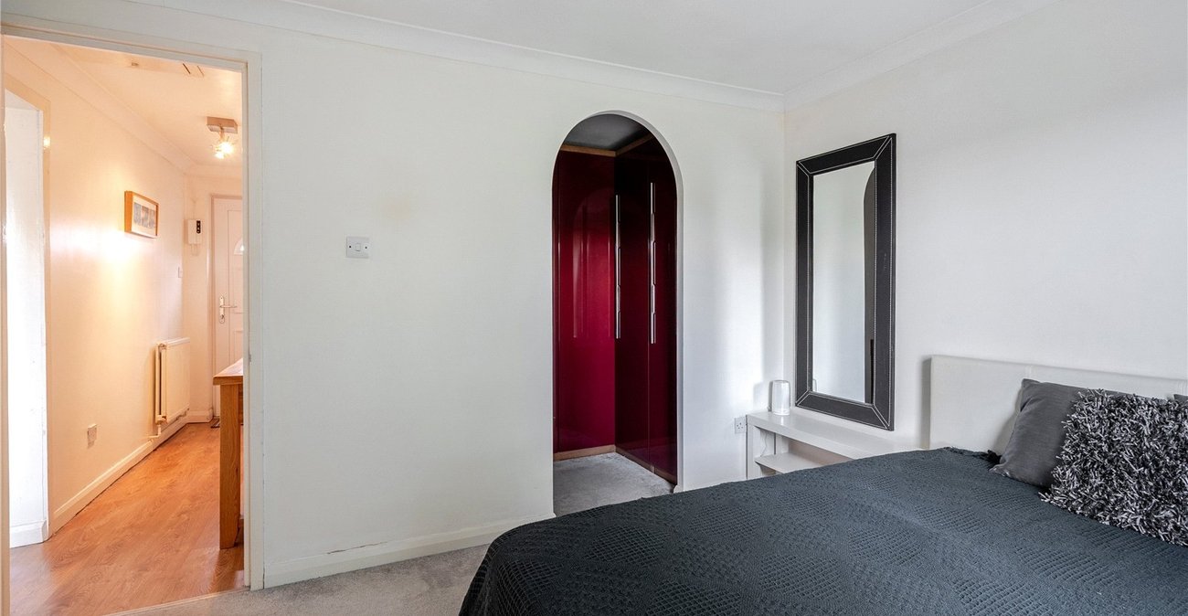 1 bedroom property for sale in West Norwood | Robinson Jackson