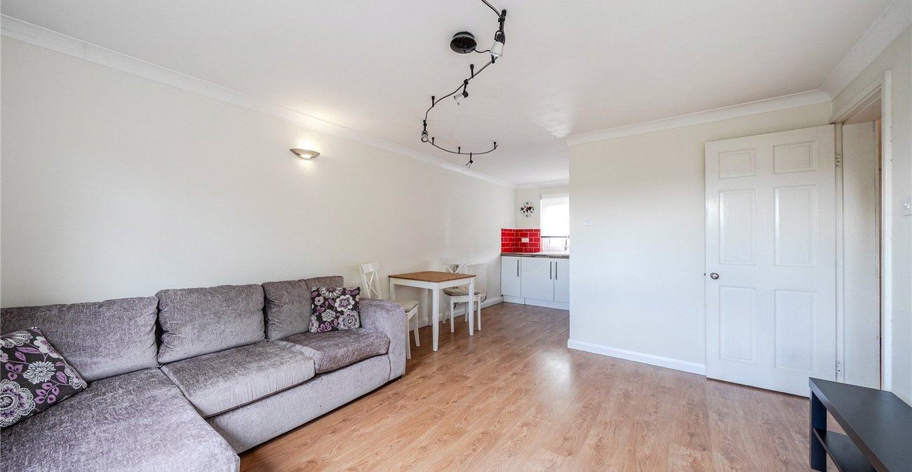 1 bedroom property for sale in West Norwood | Robinson Jackson
