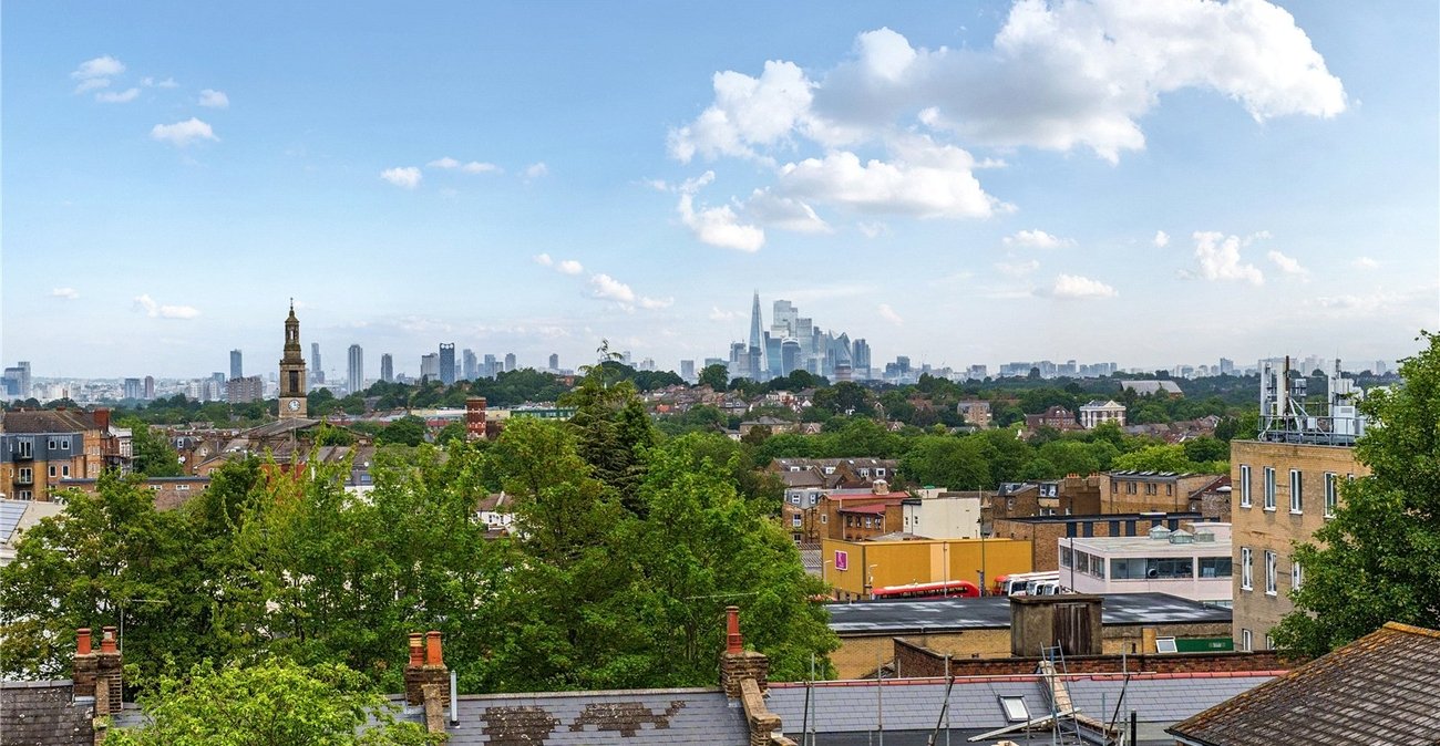 1 bedroom property for sale in West Norwood | Robinson Jackson