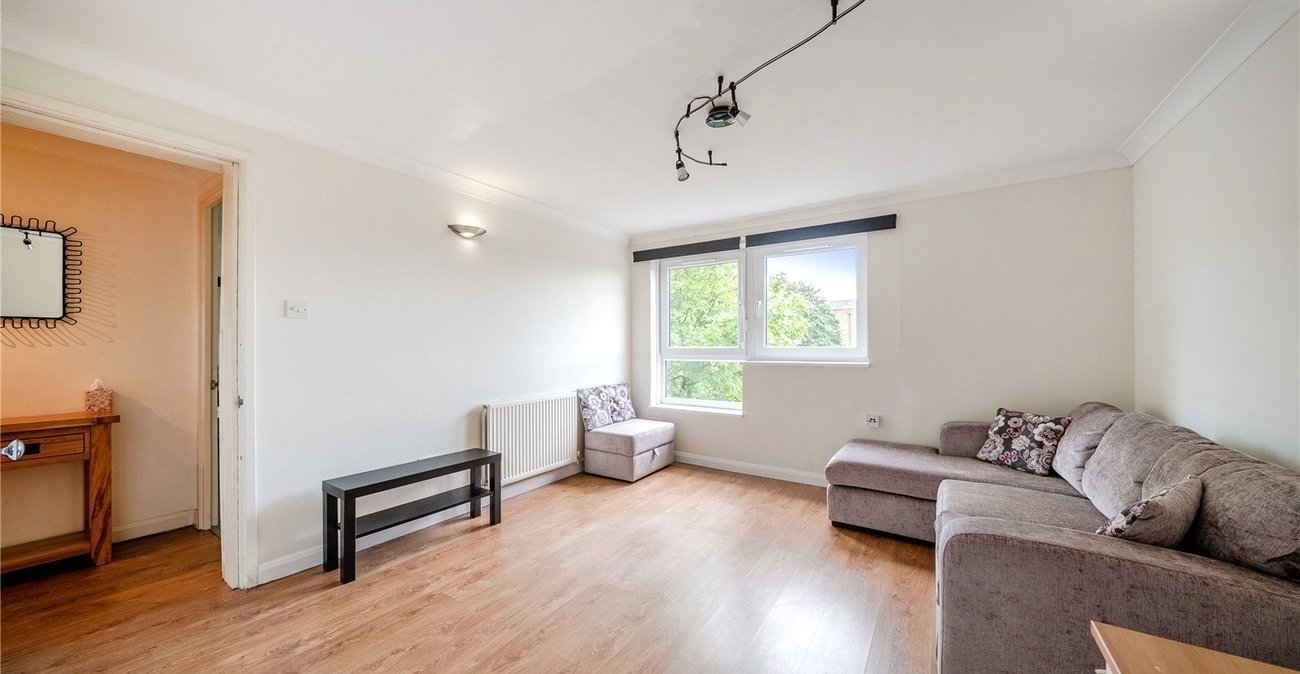 1 bedroom property for sale in West Norwood | Robinson Jackson