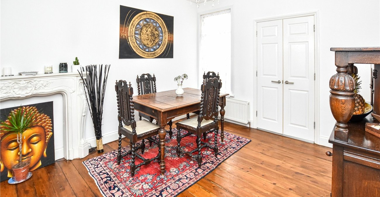 4 bedroom house for sale in Bexleyheath | Robinson Jackson