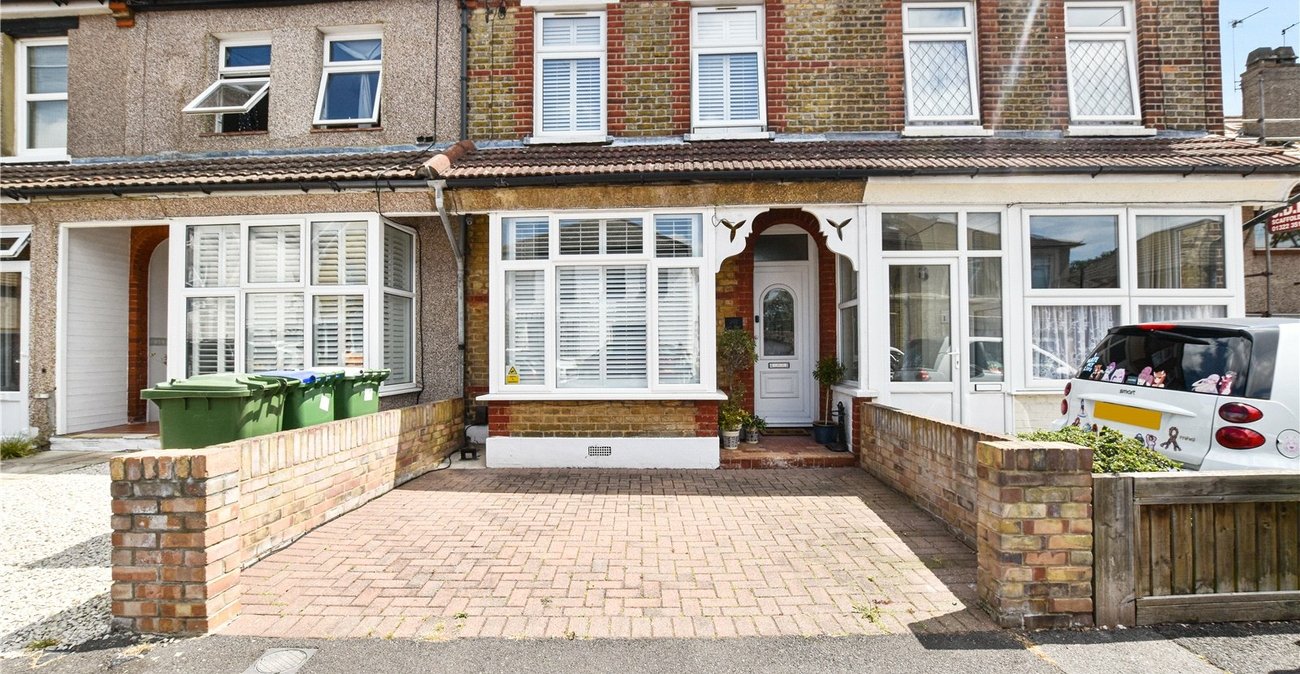 4 bedroom house for sale in Bexleyheath | Robinson Jackson