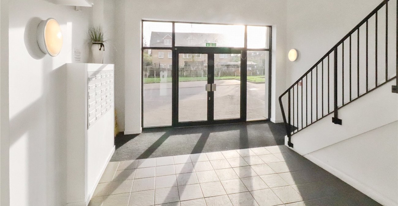 2 bedroom property for sale in Belvedere | Robinson Jackson