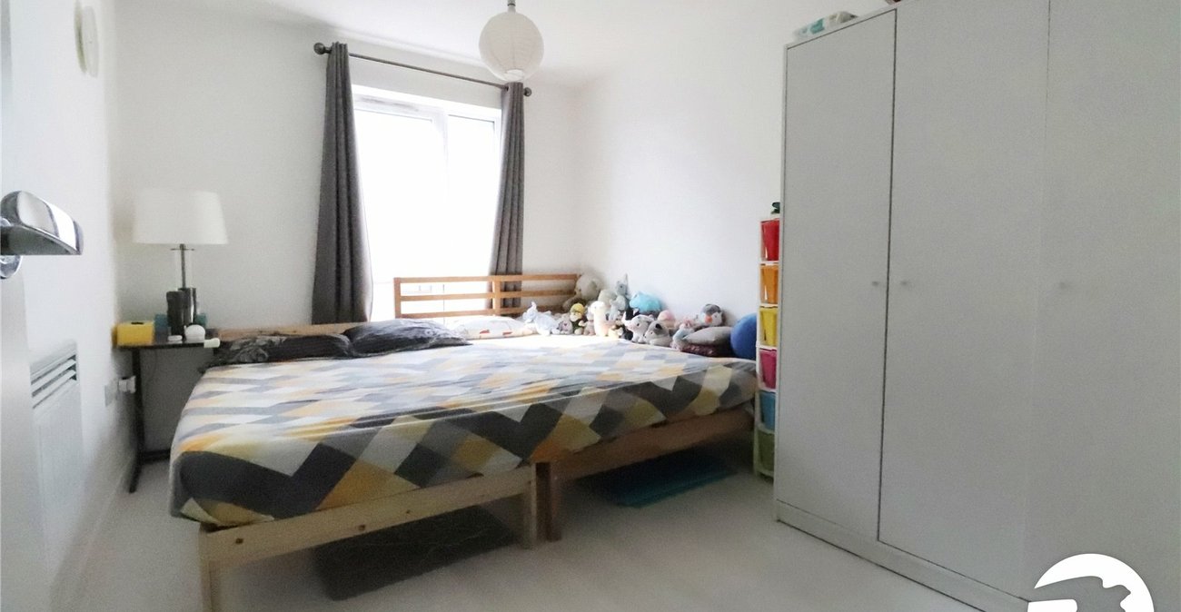 2 bedroom property for sale in Belvedere | Robinson Jackson