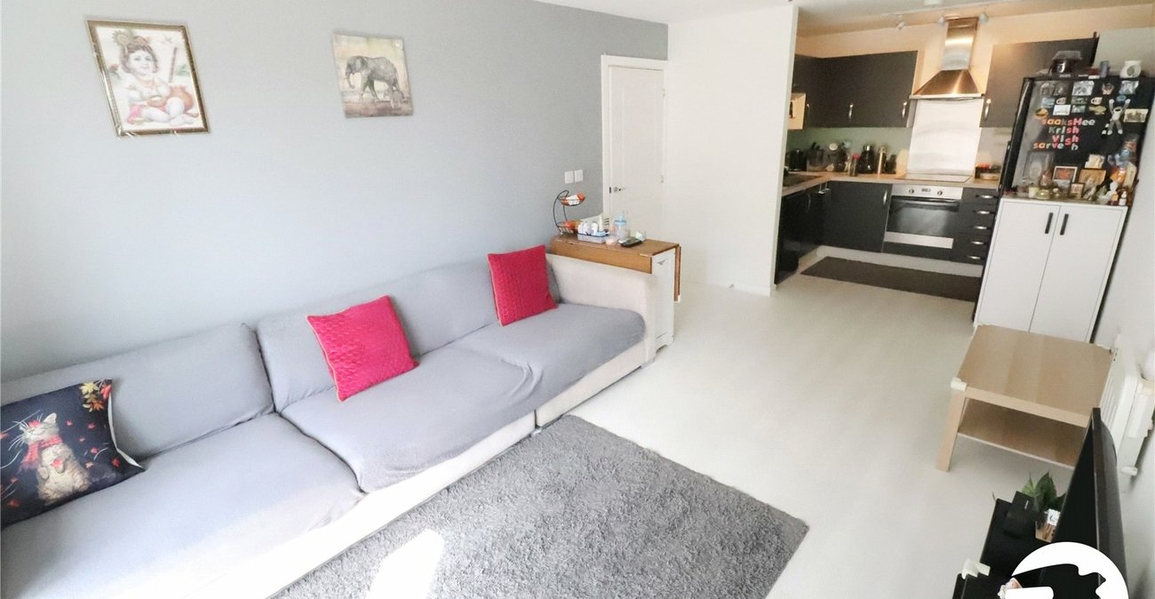 2 bedroom property for sale in Belvedere | Robinson Jackson