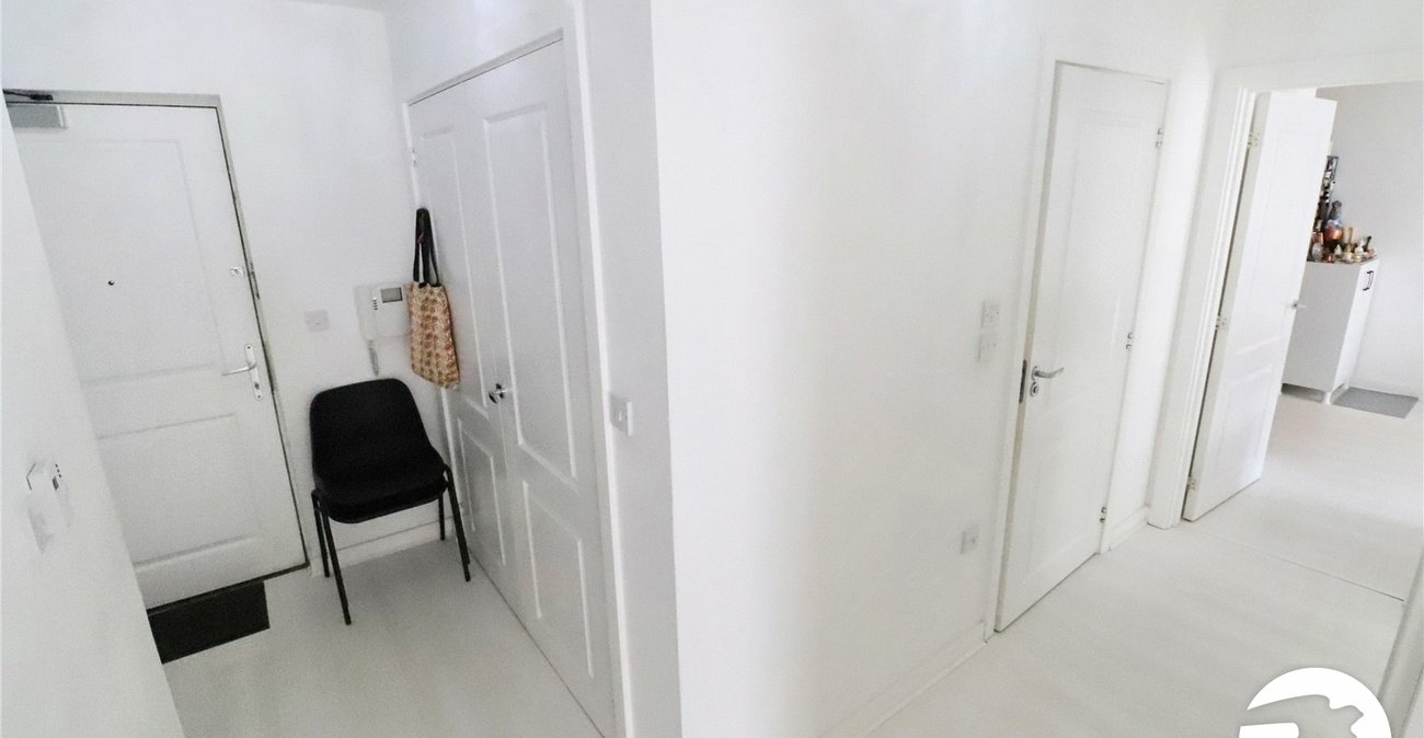 2 bedroom property for sale in Belvedere | Robinson Jackson