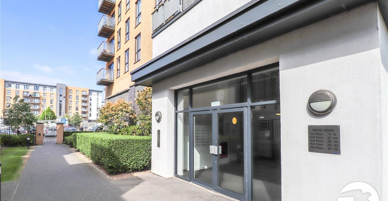 2 bedroom property for sale in Belvedere | Robinson Jackson