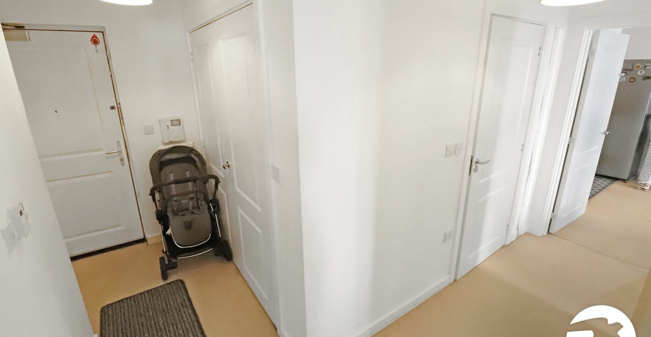 2 bedroom property for sale in Belvedere | Robinson Jackson