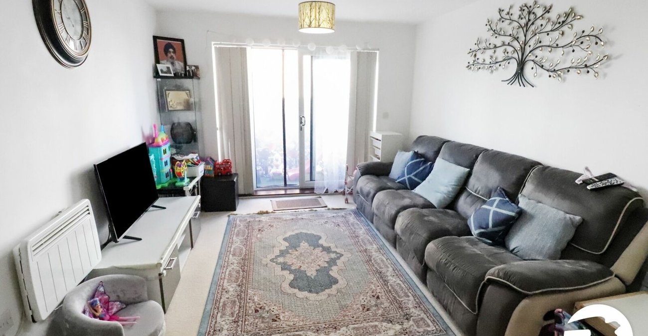 2 bedroom property for sale in Belvedere | Robinson Jackson