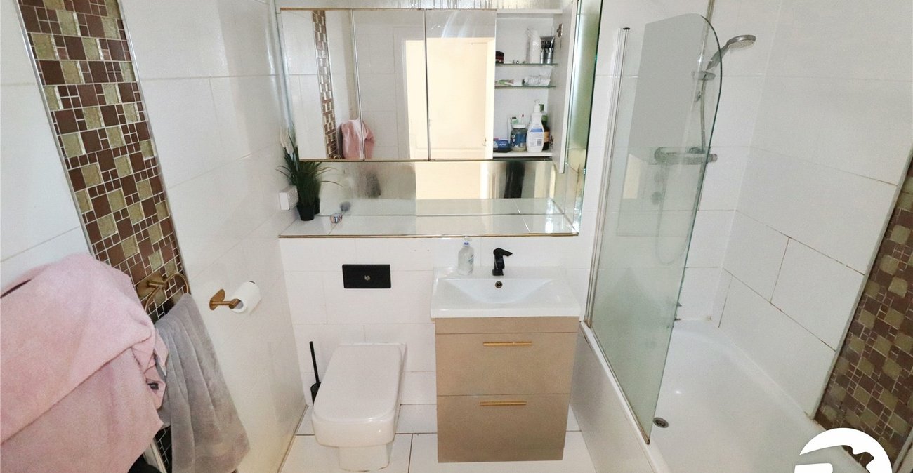 1 bedroom property for sale in Belvedere | Robinson Jackson