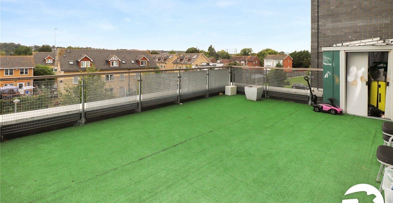 1 bedroom property for sale in Belvedere | Robinson Jackson