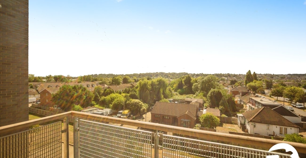 1 bedroom property for sale in Belvedere | Robinson Jackson