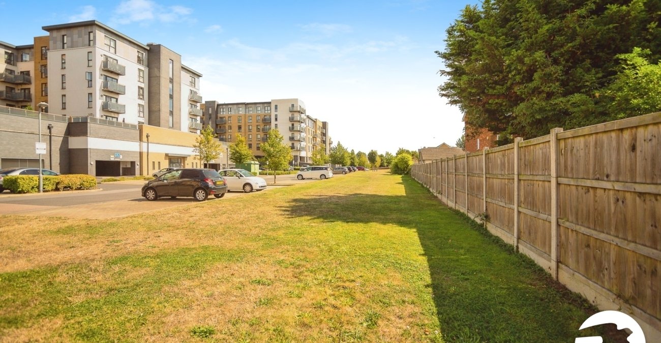 1 bedroom property for sale in Belvedere | Robinson Jackson