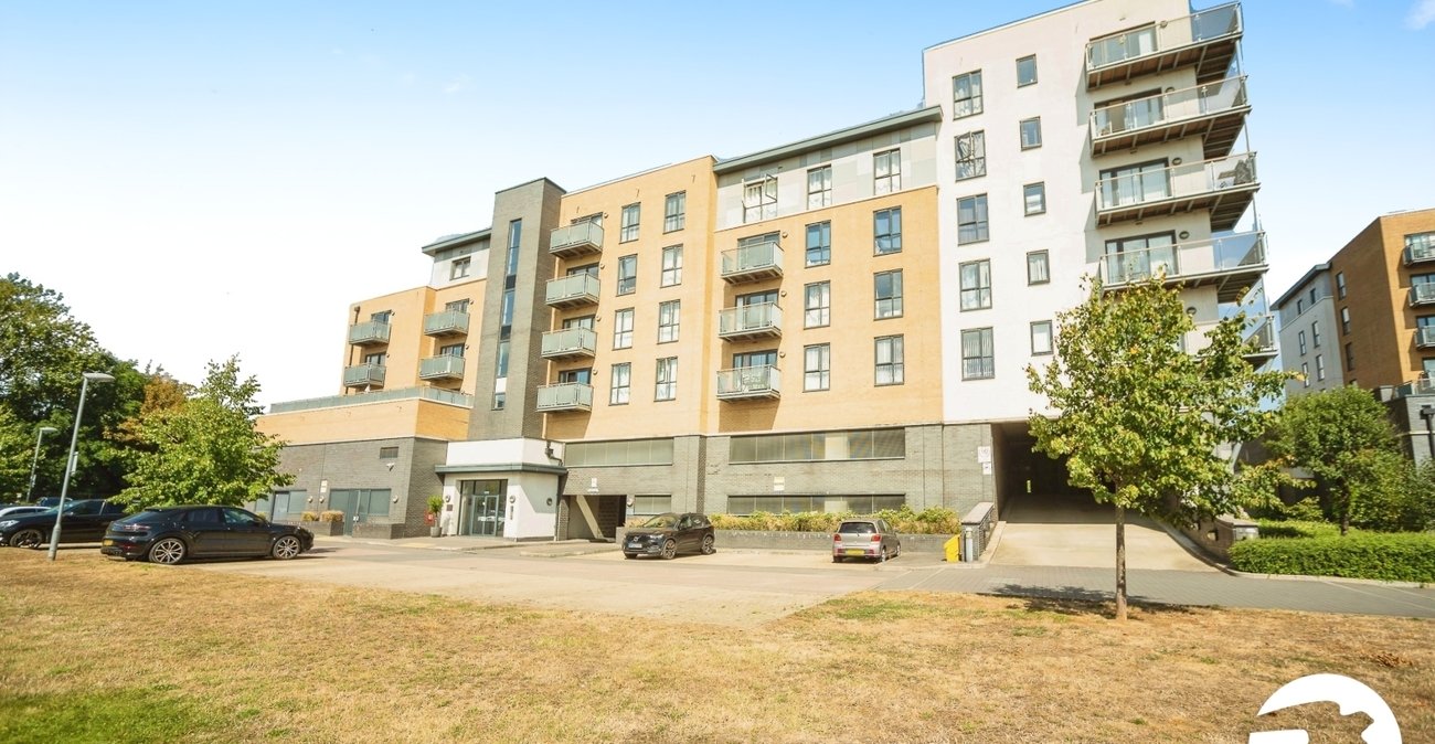 1 bedroom property for sale in Belvedere | Robinson Jackson