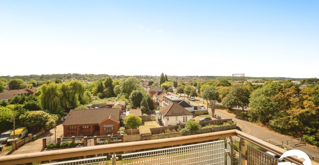 1 bedroom property for sale in Belvedere | Robinson Jackson