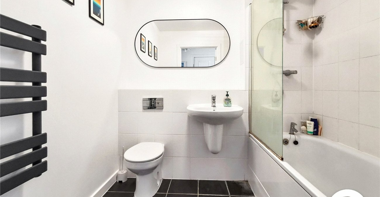 1 bedroom property for sale in Belvedere | Robinson Jackson