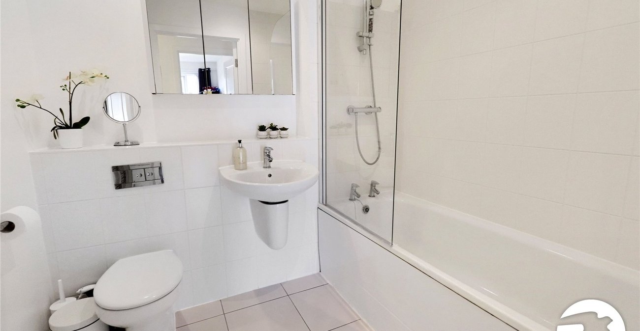 2 bedroom property for sale in Belvedere | Robinson Jackson