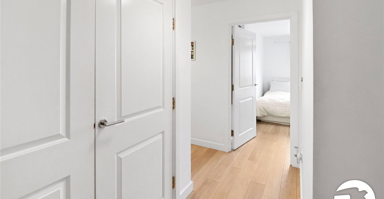 2 bedroom property for sale in Belvedere | Robinson Jackson