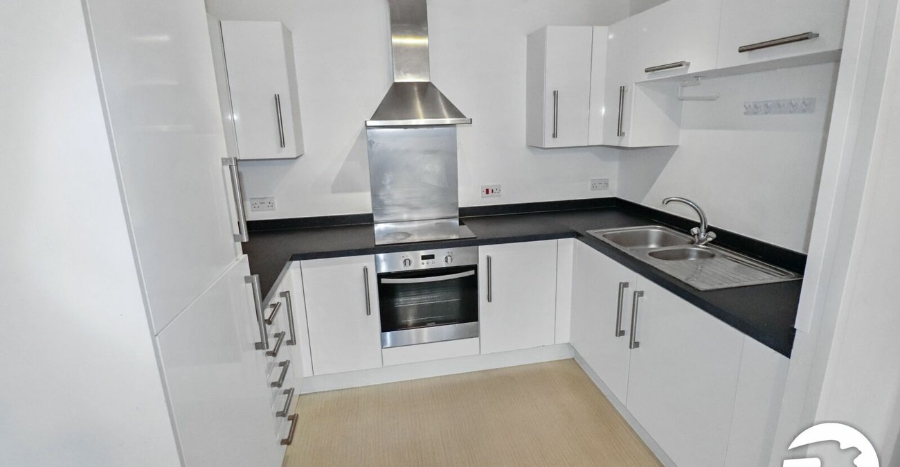 2 bedroom property for sale in Belvedere | Robinson Jackson