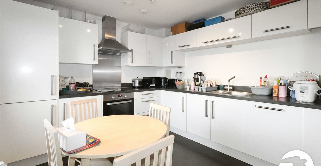 2 bedroom property for sale in Belvedere | Robinson Jackson