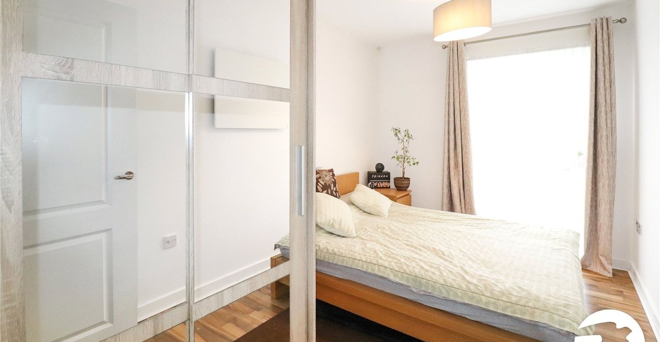 2 bedroom property for sale in Belvedere | Robinson Jackson