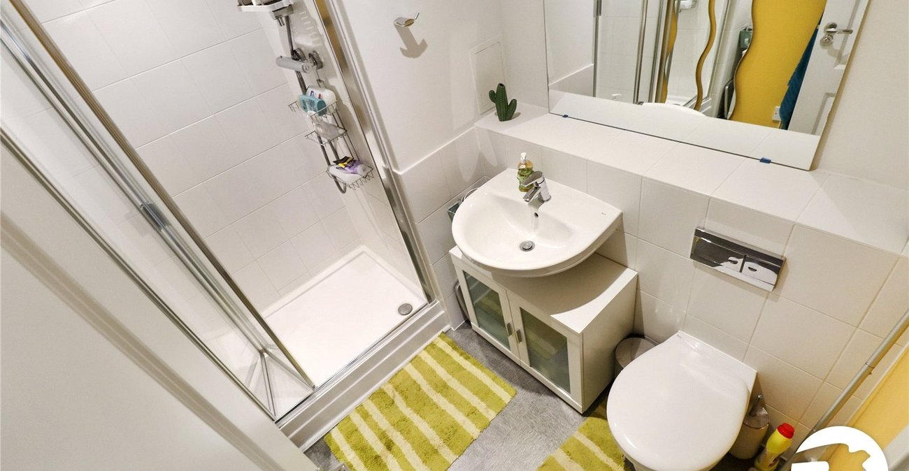 2 bedroom property for sale in Belvedere | Robinson Jackson