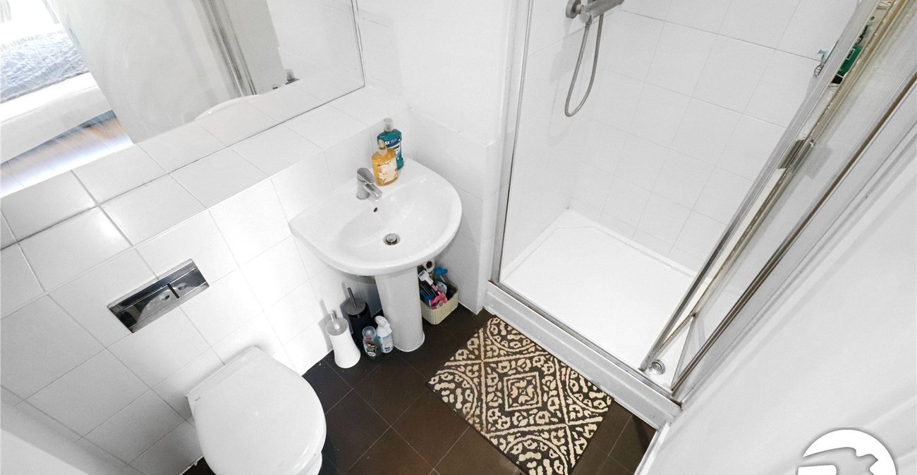 2 bedroom property for sale in Belvedere | Robinson Jackson